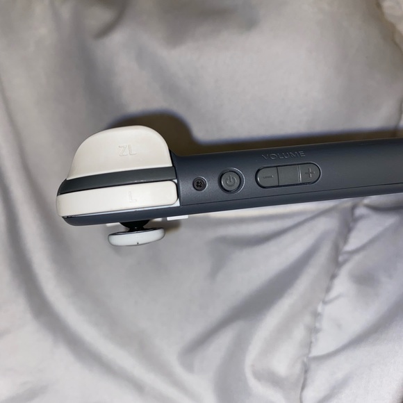 Nintendo Switch Lite. Like new condition. PRICE IS FIRM!! - Picture 9 of 10